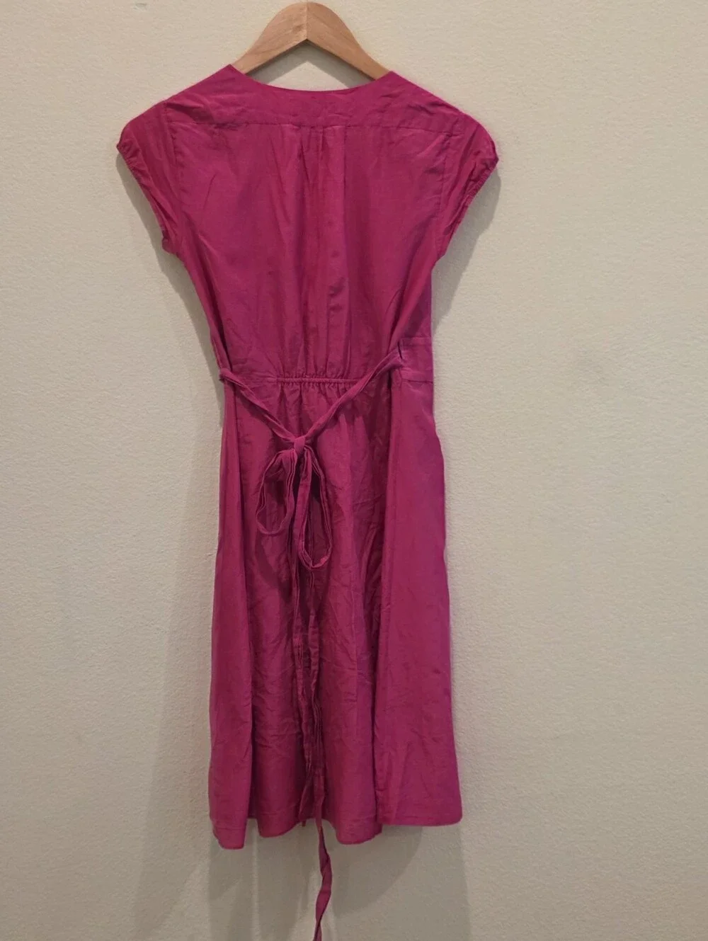 Banana Republic Silk Fuchsia wrap dress V-neck Cap-sleeve minimalist euro summer - Picture 6 of 10
